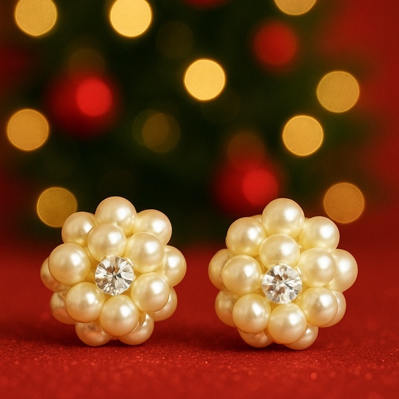 Jewelry - ✨ Holiday Pearl Cluster Earrings – Nickel Free ✨